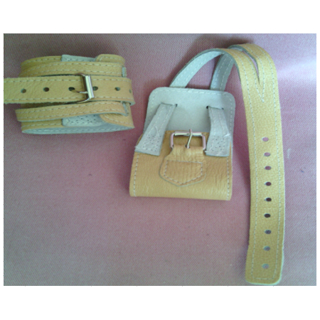 Two-layer wrist straps for bodybuilding